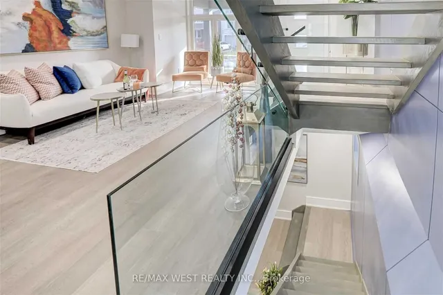 Additional image 34 of 94 Lake Cres