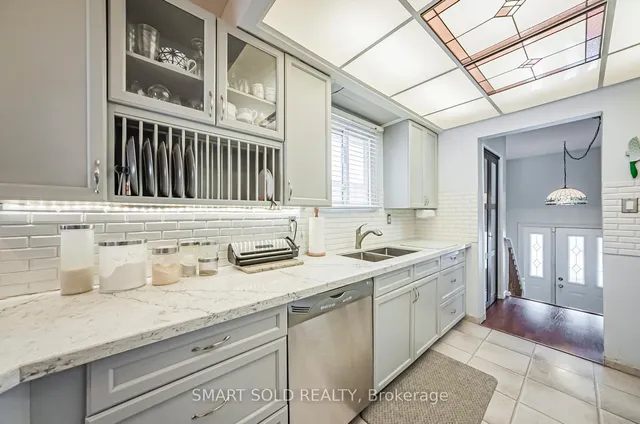 Additional image 11 of 137 Shawnee Circ