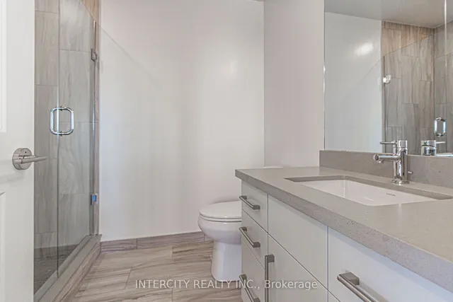 Additional image 16 of 2007 James St Unit 1307