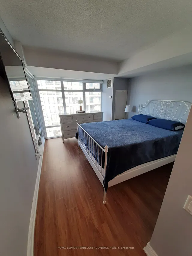 Additional image 8 of 2181 Yonge St Unit 2109