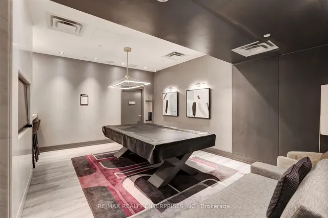 Additional image 33 of 1 Edgewater Dr Unit 212