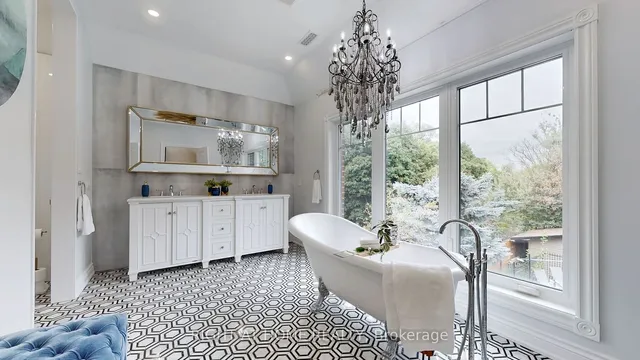 Additional image 26 of 10 Avery Ave