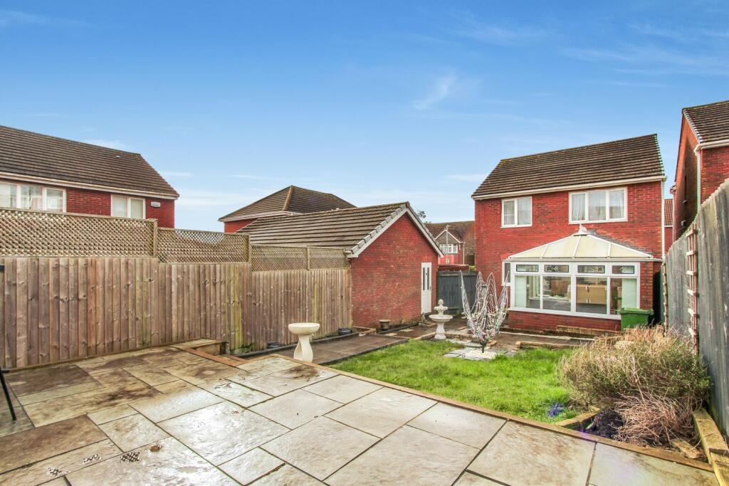 Additional image 17 of 57 College Green, Yeovil