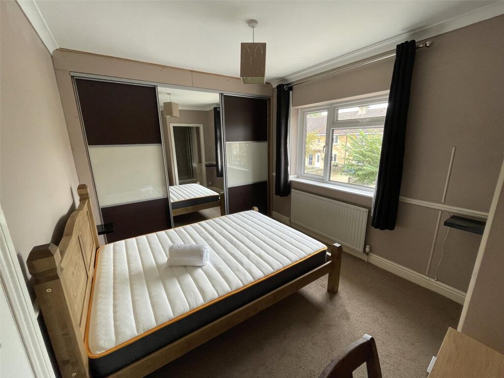 Additional image 5 of Vernham Grove