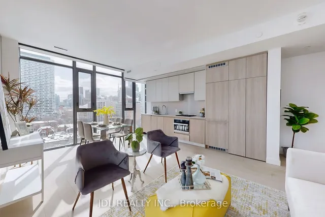 Additional image 6 of 81 Wellesley St Unit 902