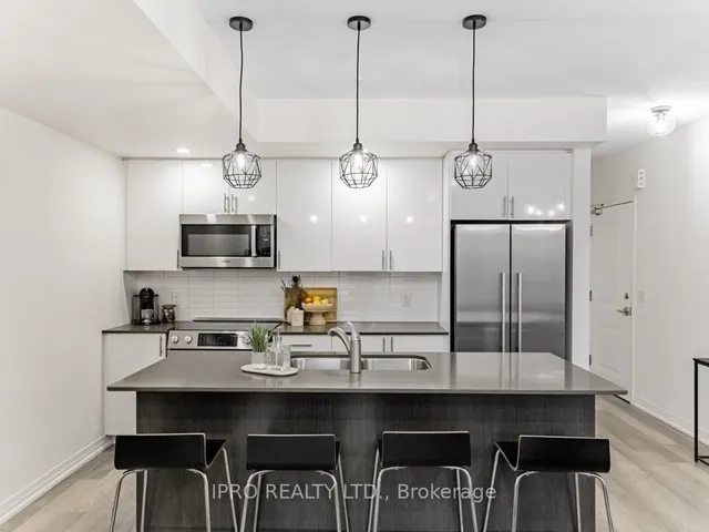 Additional image 12 of 1206 Main St Unit 211