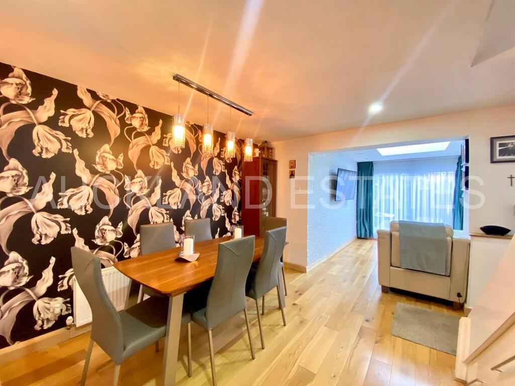 Additional image 7 of Vincenzo Close, Welham Green