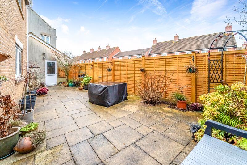 Additional image 19 of Oaktree Place, St Georges - FABULOUS SEMI