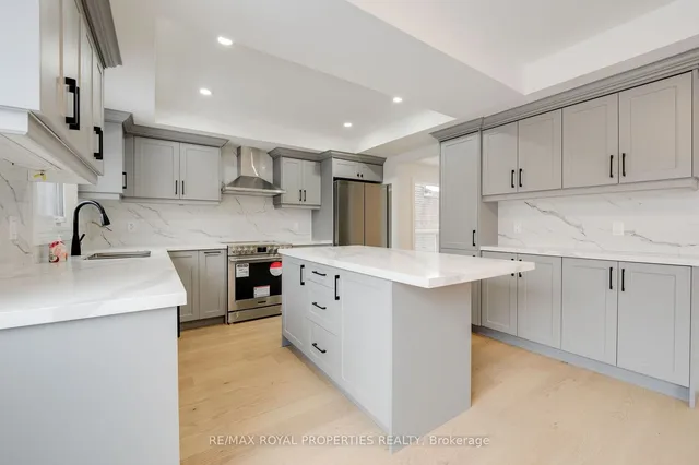 Additional image 24 of 3 Halfmoon Sq