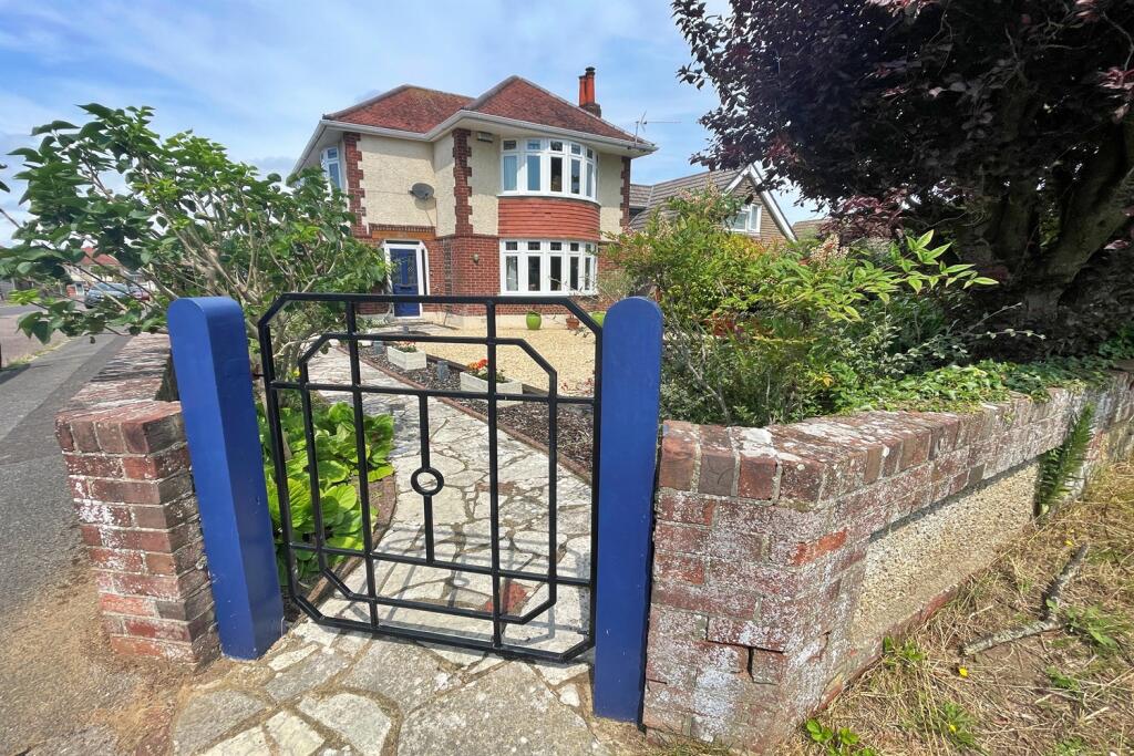 Additional image 24 of Tuckton