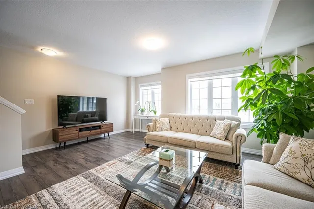 Additional image 14 of 16 Bank Swallow Cres