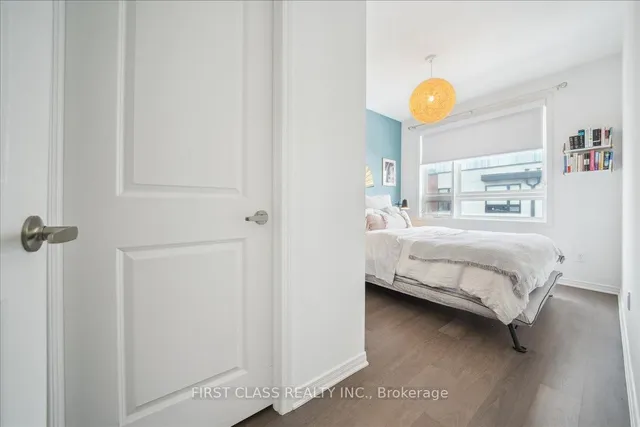 Additional image 11 of 1120 Briar Hill Ave Unit 307