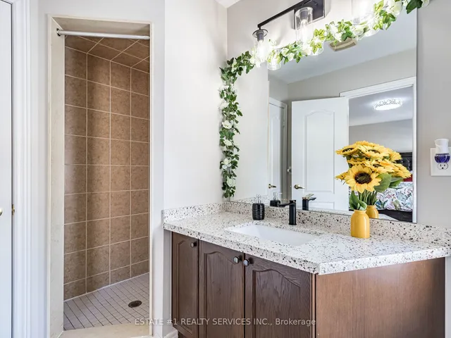 Additional image 29 of 3 October Pl