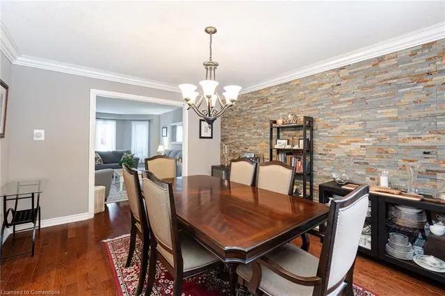 Additional image 8 of 20 Iris Cres