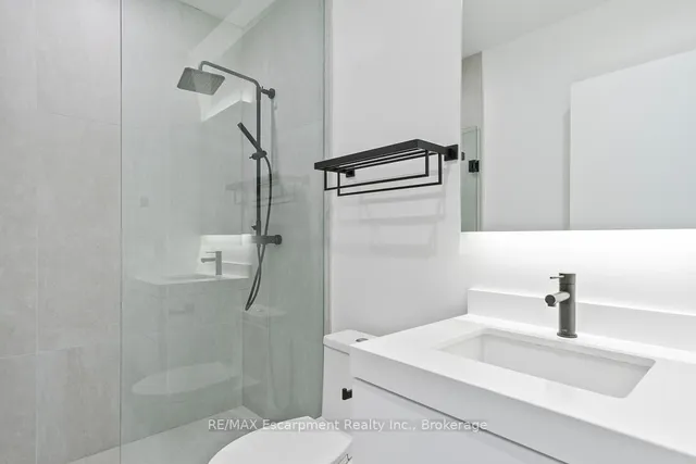 Additional image 40 of 1405 ACTON Cres