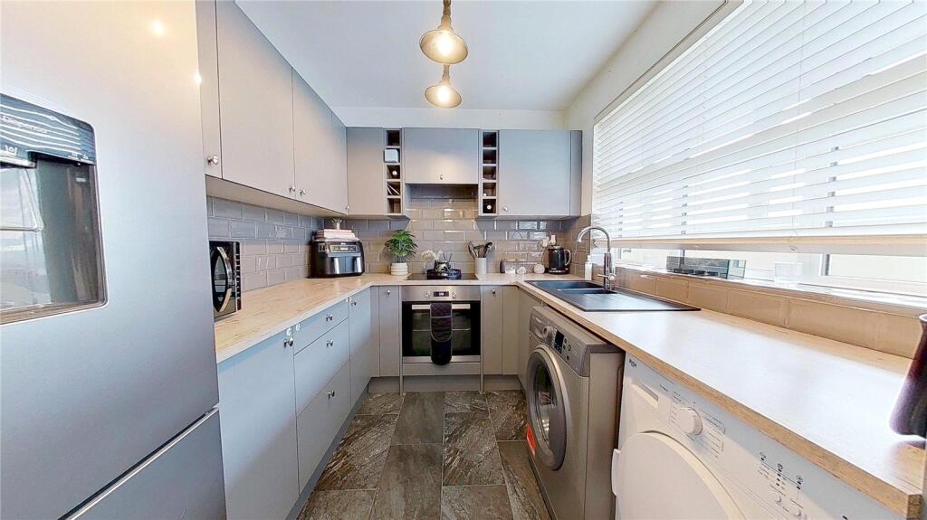 Additional image 4 of Ariel Court, Brighton Road, Lancing, West Sussex, BN15