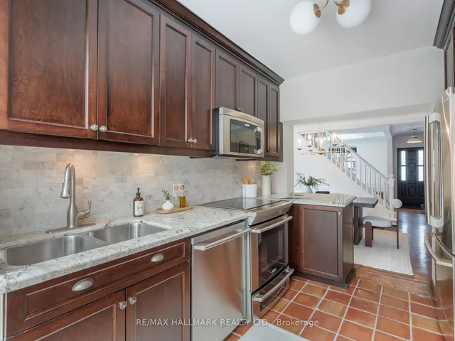 Additional image 14 of 49 Dearbourne Ave