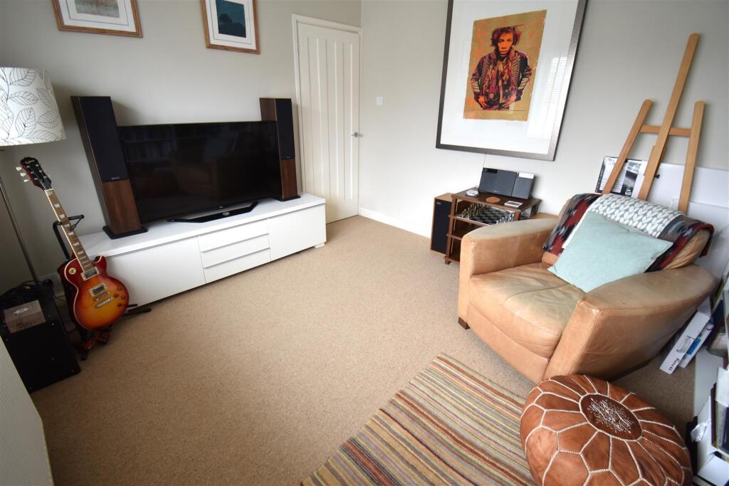 Additional image 23 of Attractive Detached Home In Popular Stoke Bishop Location