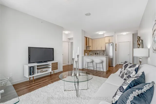 Additional image 13 of 2081 Fairview St Unit 1406