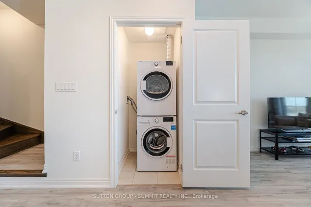 Additional image 17 of 2205 LILLYKIN St Unit 3