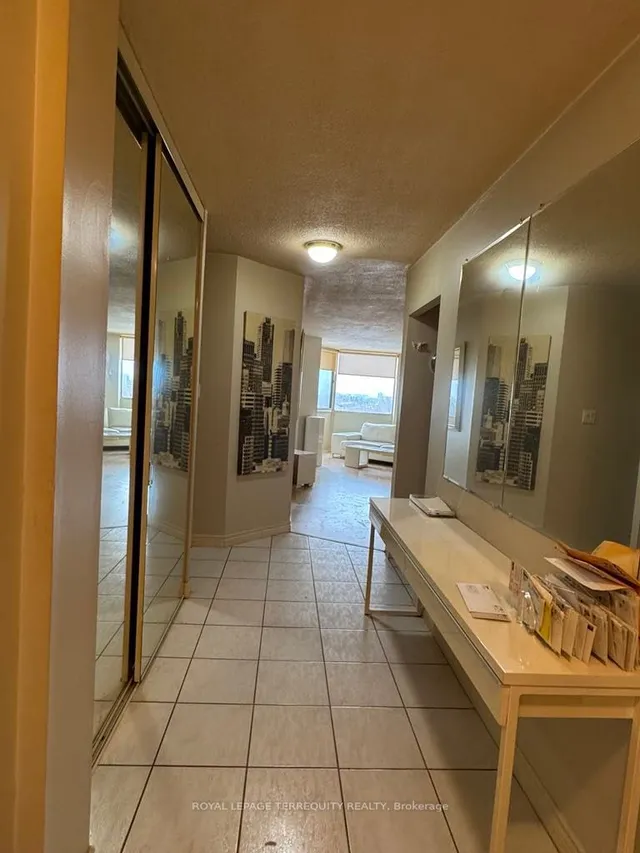 Additional image 3 of 236 Albion Rd Unit 1012