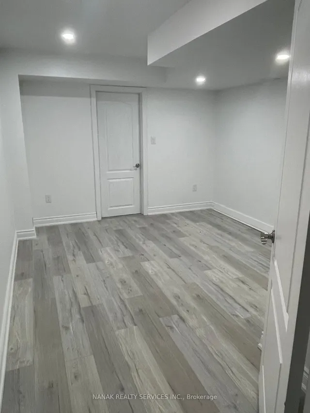 Additional image 28 of 5 Locomotive Cres