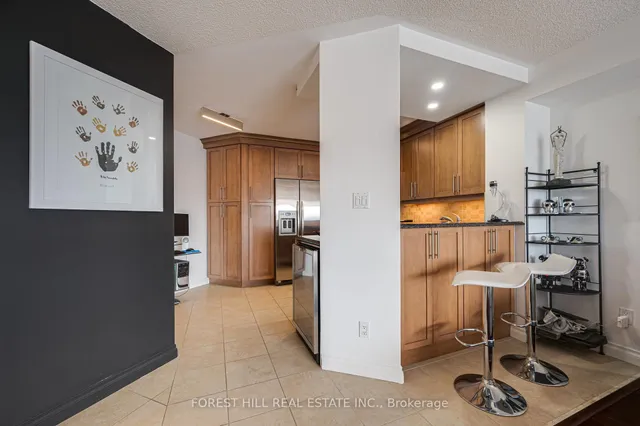 Additional image 7 of 2267 Lakeshore Blvd Unit 707