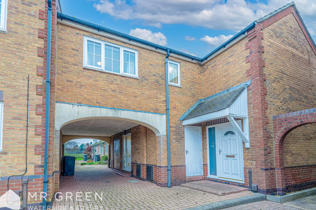 Kittiwake Close, Southbourne, Bournemouth, Dorset, BH6 5BA