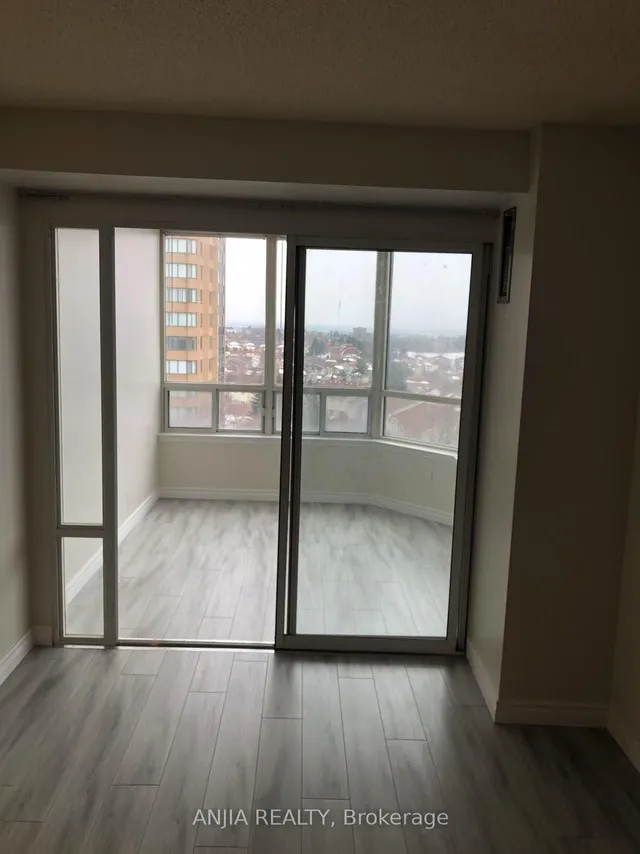 Additional image 12 of 350 Alton Towers Circ Unit 706