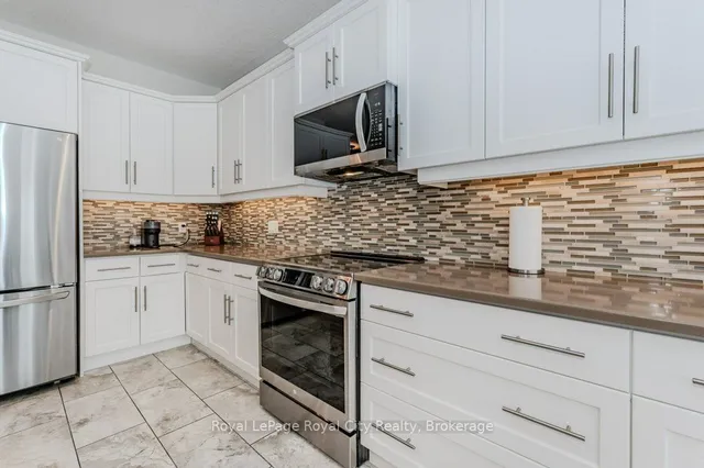 Additional image 12 of 213 Tremaine Cres