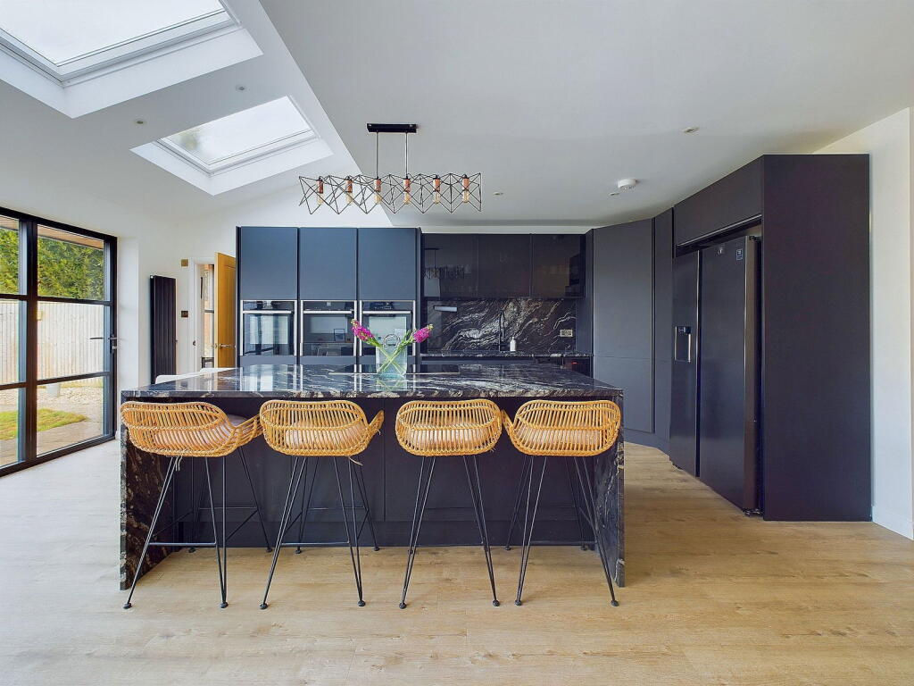 Additional image 2 of Loxwood Avenue, Worthing, BN14 7RF