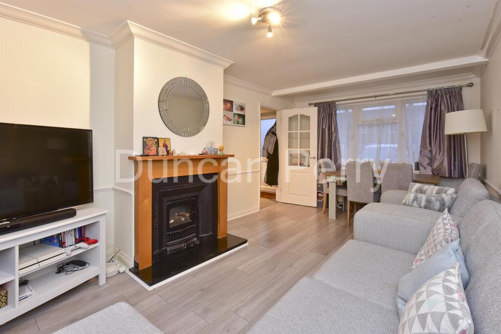 Additional image 5 of Puttocks Drive, Welham Green