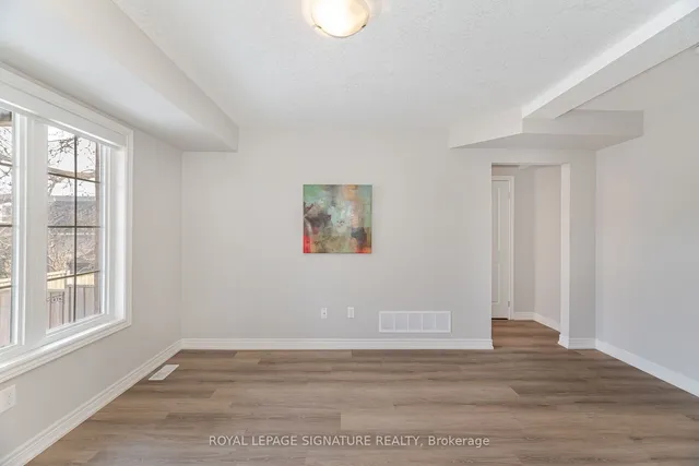 Additional image 22 of 2220 Queensway Dr Unit 15