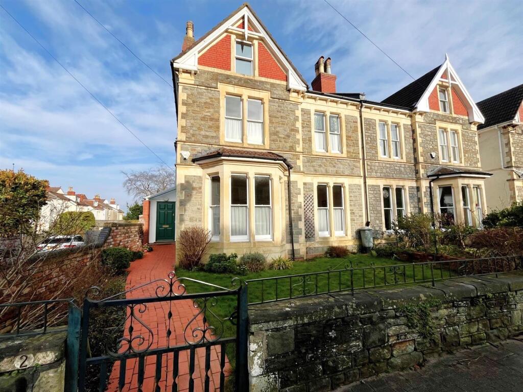 Primary image of Handsome Period Family Home Of Over 3,500 Sq Ft Adjacent To Durham Downs