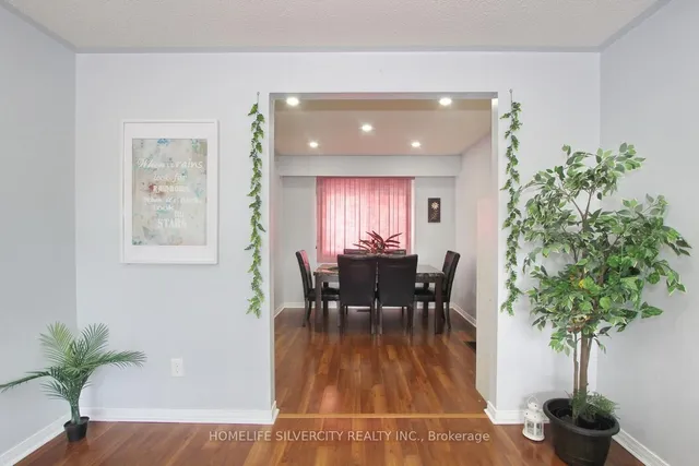 Additional image 10 of 7500 Goreway Dr Unit #37