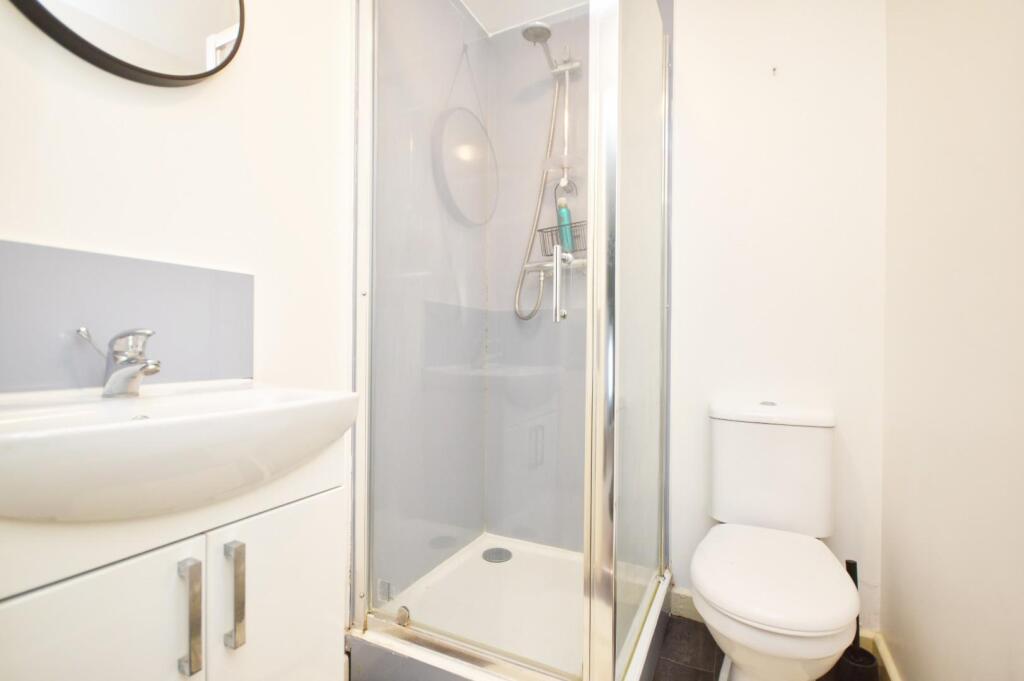 Additional image 20 of Hillview Close, Kingswood