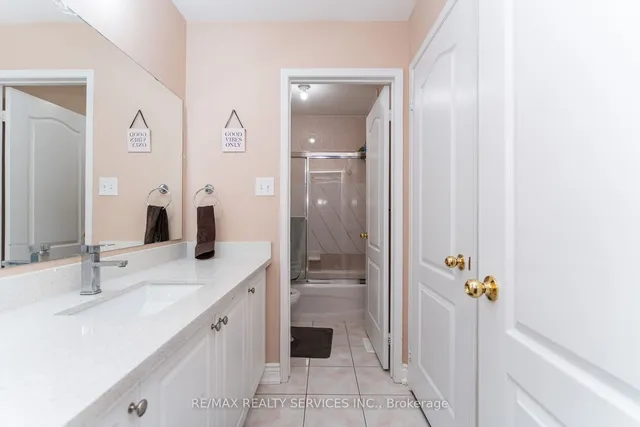 Additional image 30 of 55 Hiberton Cres