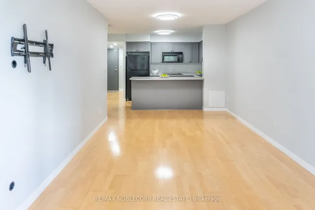 Additional image 12 of 1000 King St Unit 208