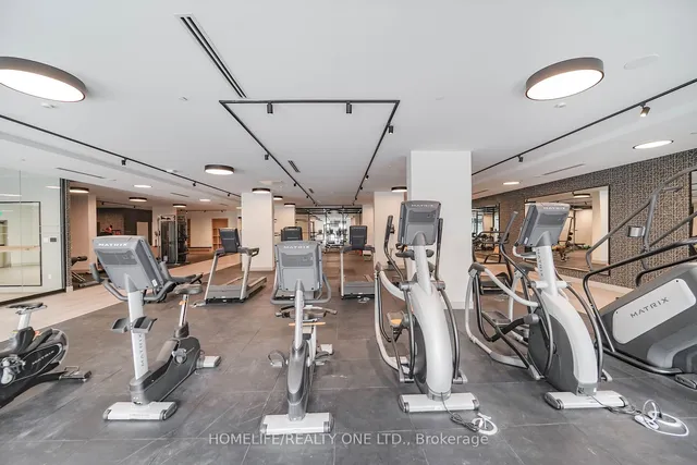 Additional image 10 of 130 River St Unit 2002