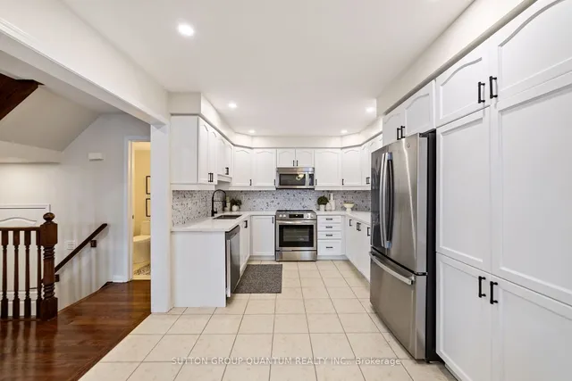 Additional image 18 of 94 Suitor Crt