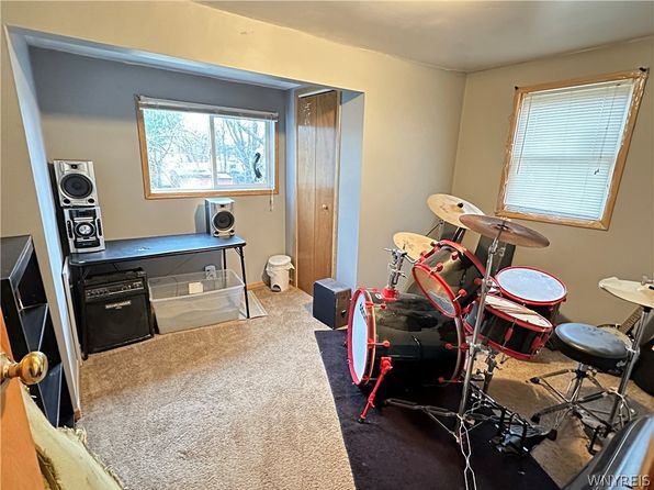 Additional image 4 of 9526 Cayuga Dr, Niagara Falls, NY 14304