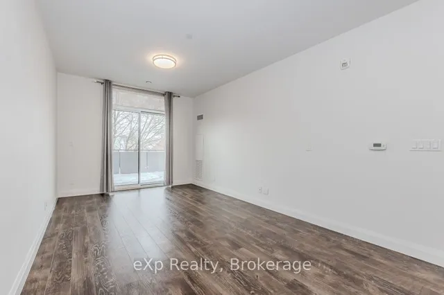 Additional image 9 of 399 Queen St Unit 107