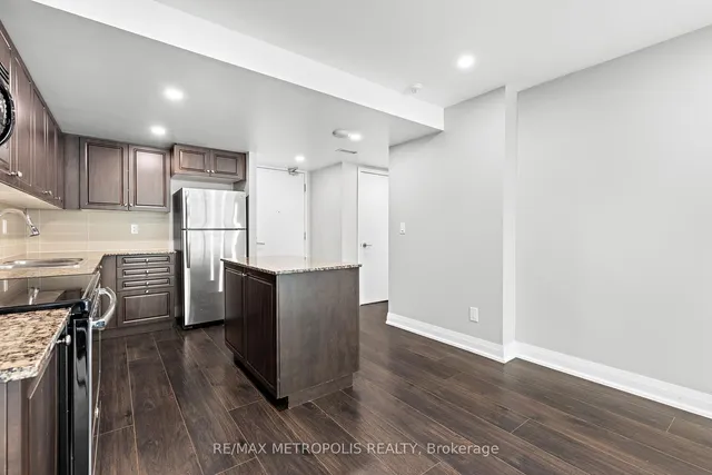 Additional image 17 of 209 Fort York Blvd Unit 678