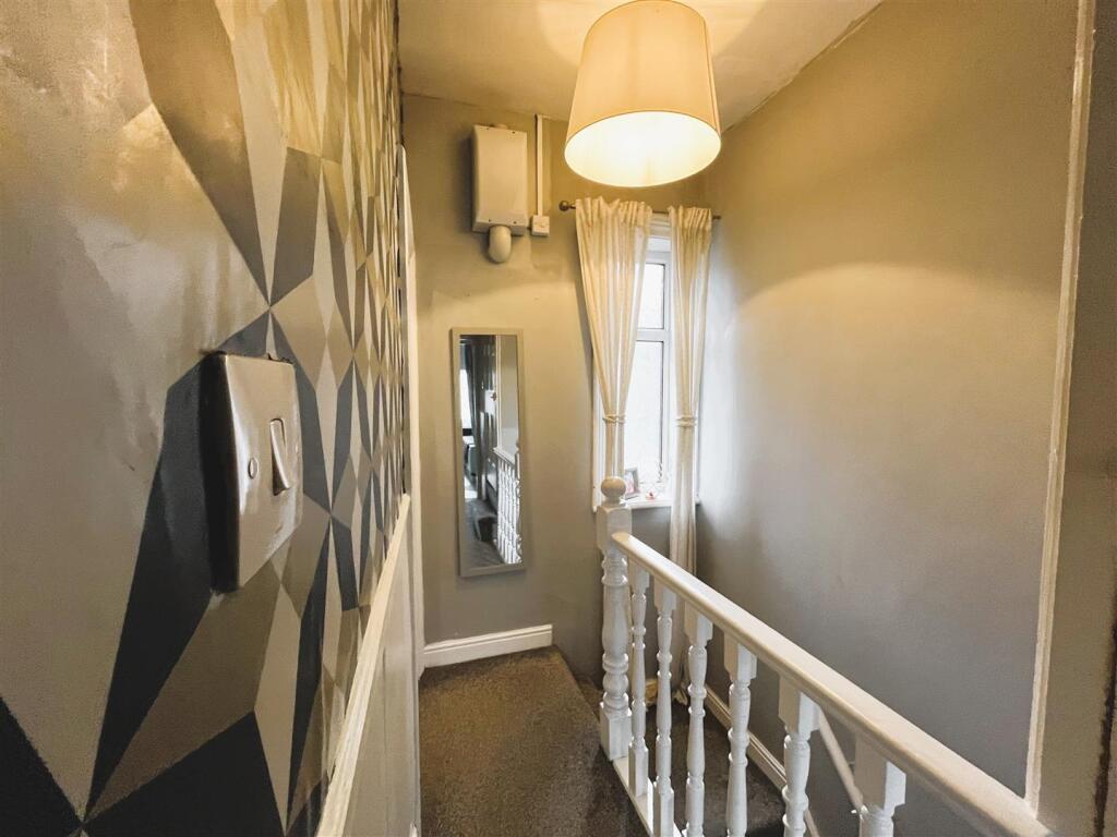 Additional image 8 of Mayfield View, Wyke, Bradford