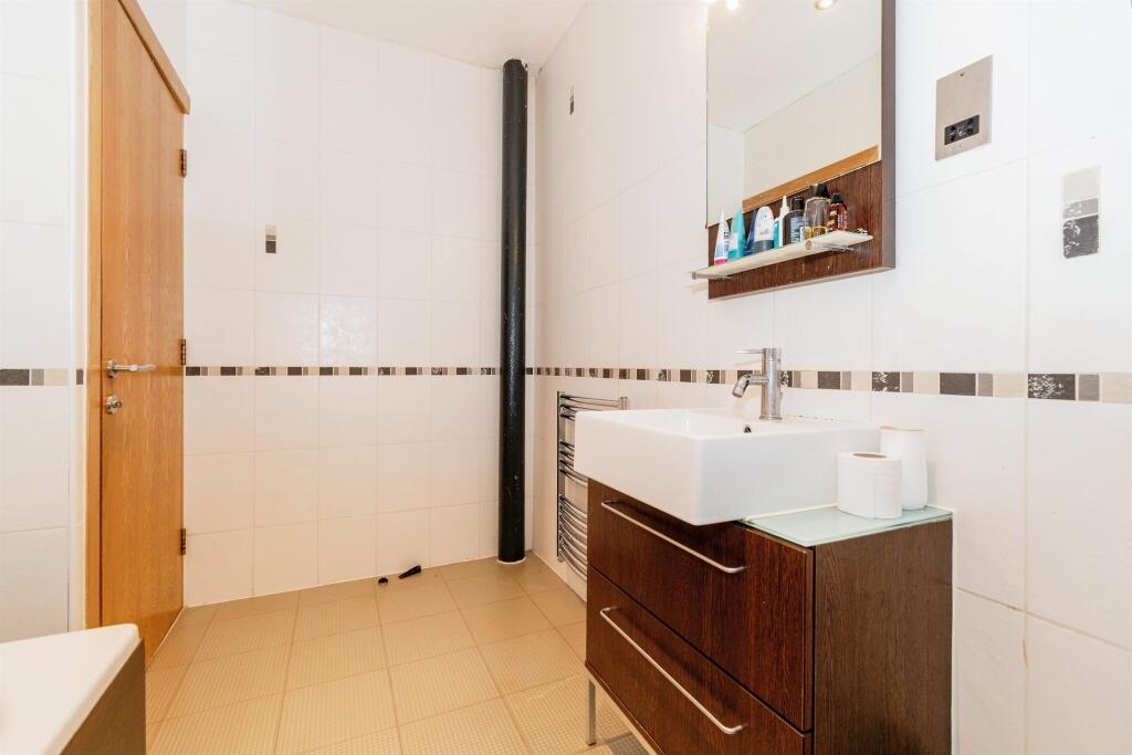 Additional image 12 of Leeds Road, Bradford