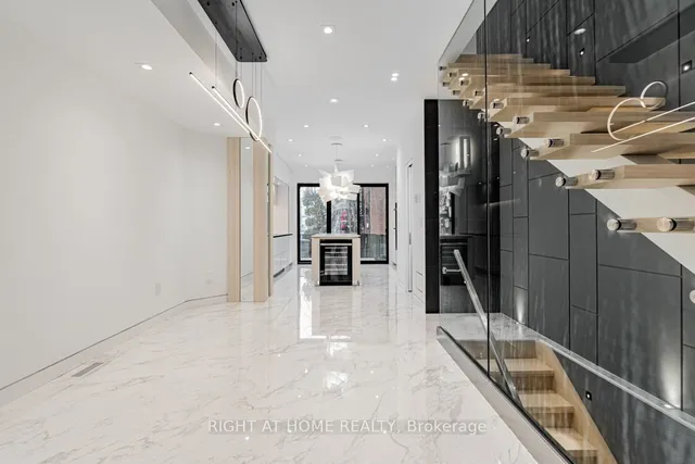 Additional image 7 of 677 Huron St