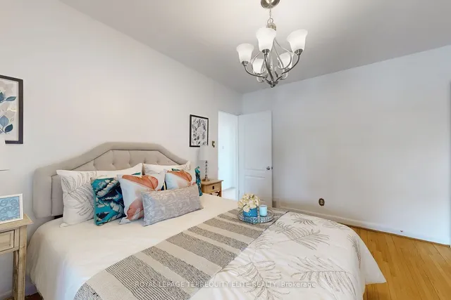 Additional image 24 of 207 Blake Ave