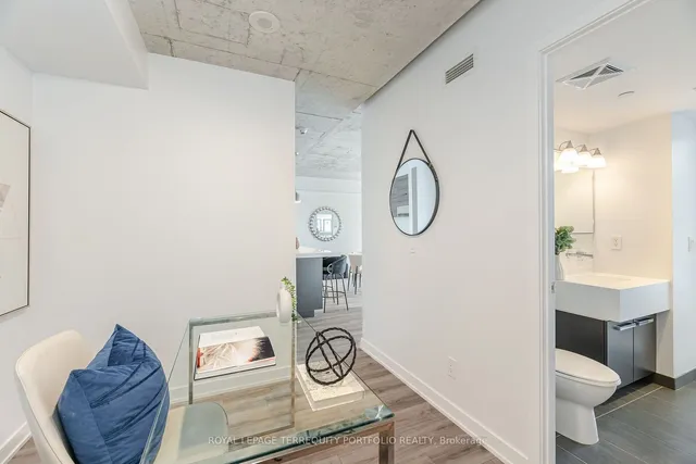 Additional image 29 of 55 Stewart St Unit 823