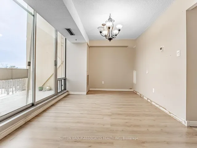 Additional image 10 of 1300 Marlborough Crt Unit 504