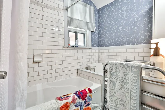 Additional image 20 of 624 Ossington Ave